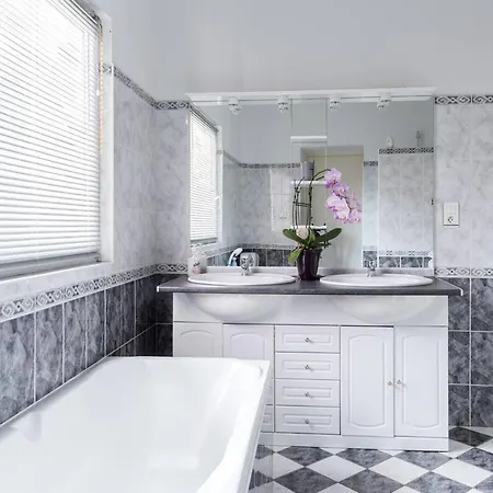 Les Jardins De Lo're'an Apartament